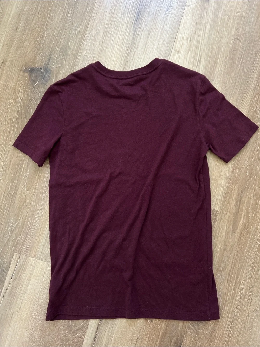 Old Navy Burgundy Crewneck Graphic Tee kids XL
